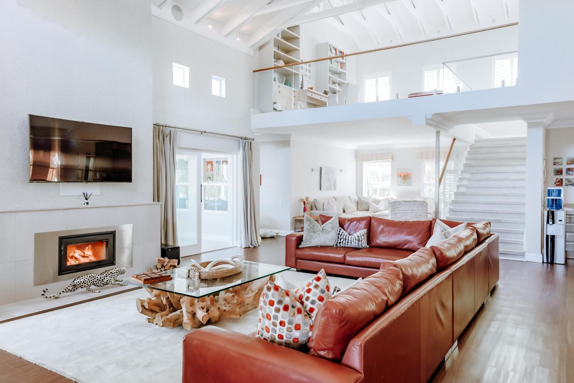 Luxe Family Home With Solar Power In Secure Hout Bay Estate Κέιπ Τάουν Εξωτερικό φωτογραφία